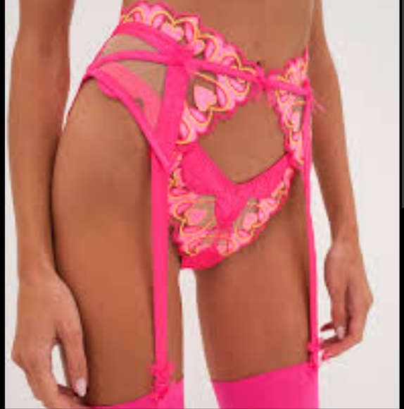 Price Firm FLAL SET Graphic Hearts Lingeire Size XS Bundle - Picture 3 of 12